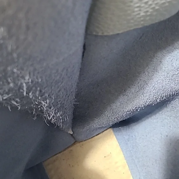 Etienne Aigner Baby Blue Leather Tote/Shoulder Bag - Picture 12 of 13